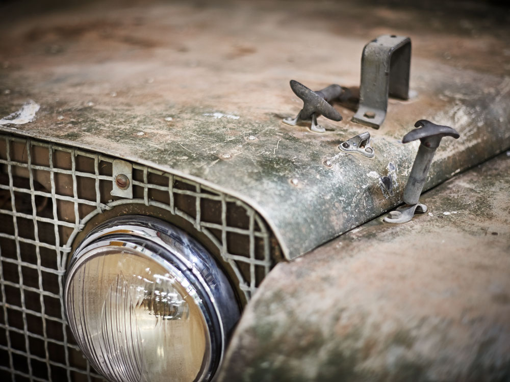 stories Land Rover, Reborn photography